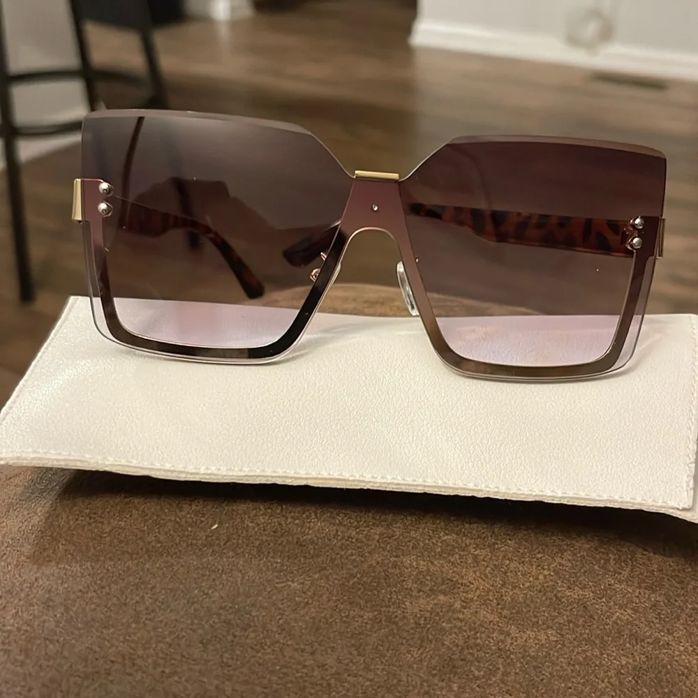 Woman’s glasses